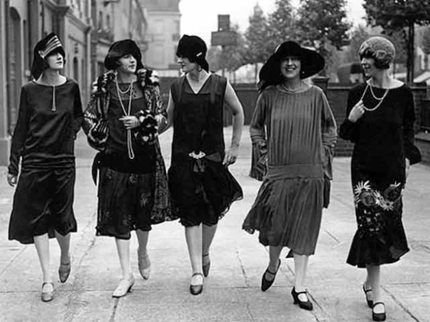 Reviving Roaring Twenties Glamour: The Timeless Appeal Of 1920s Dress Style For Modern Women