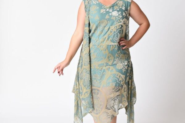 Flaunt Your Curves In 1920s-Inspired Plus Size Dresses!