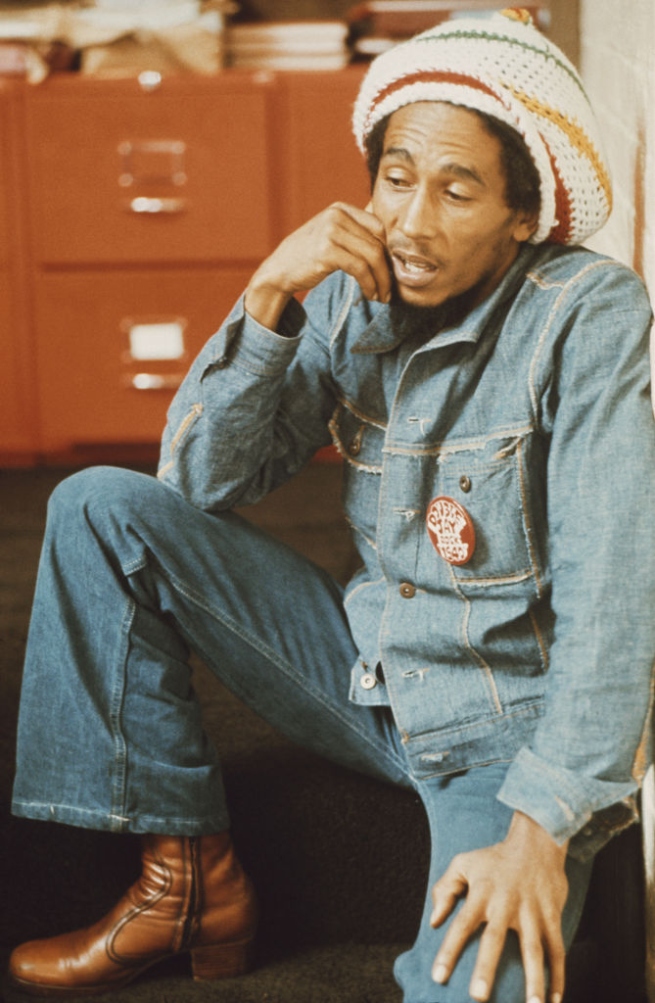 Niche Utama 2 Bob Marley's Style: Exploring His Most Iconic Looks  Highsnobiety