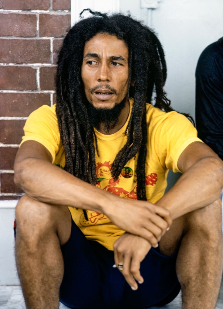 Unleash Your Inner Reggae Rockstar: Embrace Bob Marley’s Iconic Dressing Style