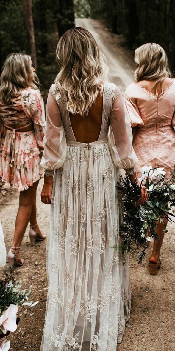 Niche Utama 2 Boho Wedding Dress Ideas You Will Adore - The Cards We Drew