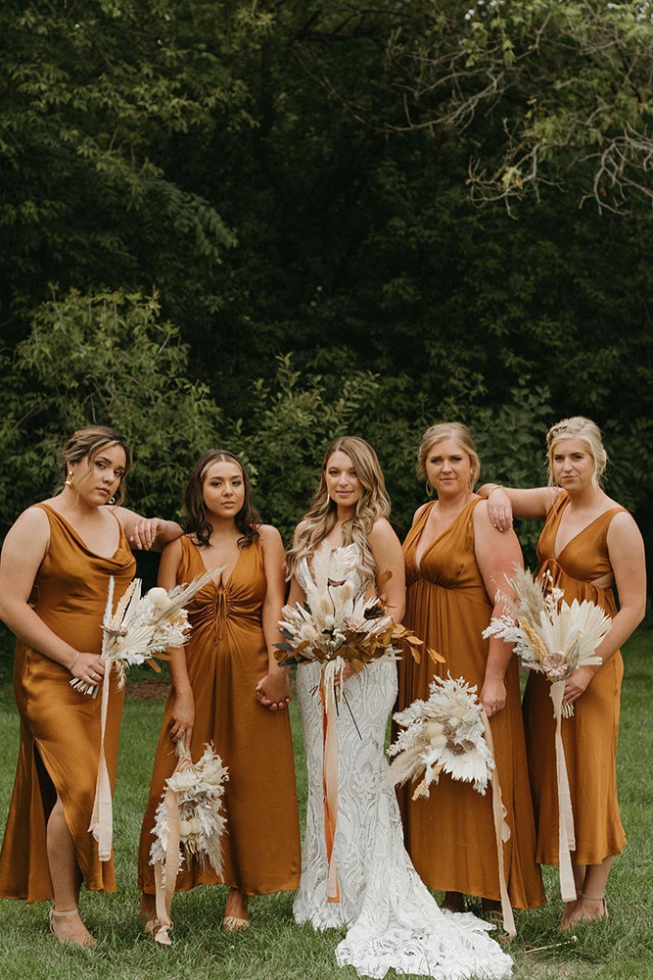 Rustic Elegance: Country Style Bridesmaid Dresses That Will Make Your Wedding Unforgettable